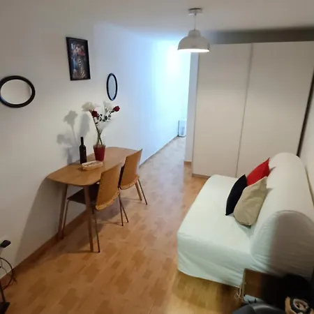 דירה Ilda's Bica House *